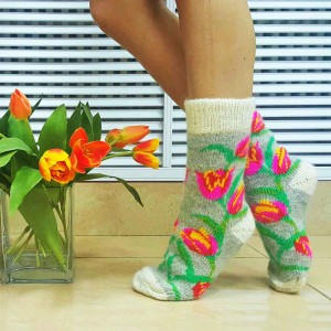 шерстяные носки тюльпаны
